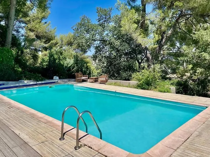Appartement Confortable Studio Au Calme Avec Acces Piscine Et Parking Bouc-Bel-Air France