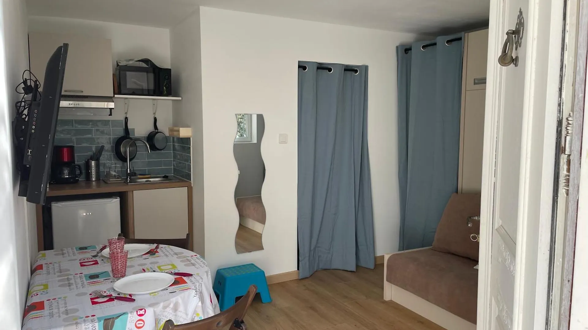 Confortable Studio Au Calme Avec Acces Piscine Et Parking Bouc-Bel-Air Appartement