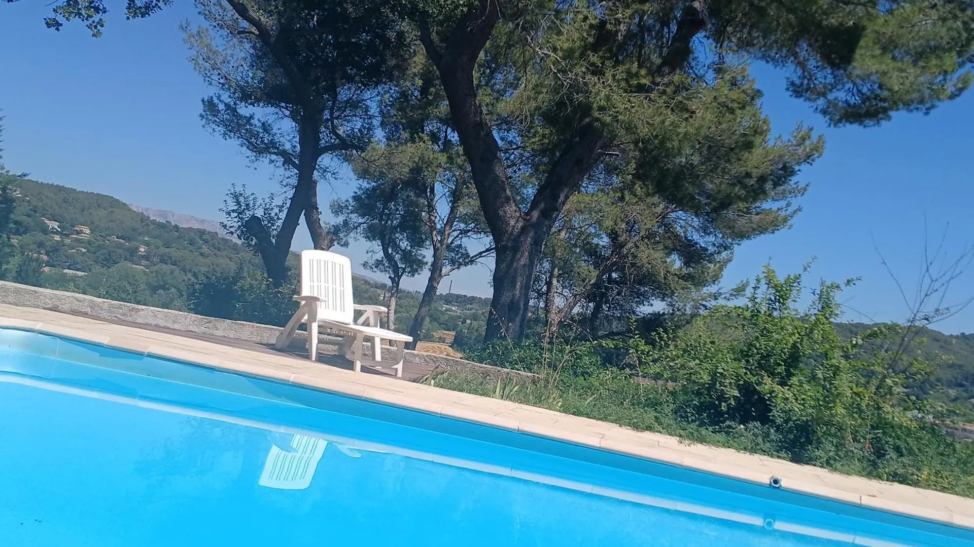 Confortable Studio Au Calme Avec Acces Piscine Et Parking Bouc-Bel-Air 0*,